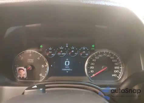 2015 GMC Yukon Xl 1500 Denali z USA, uszkodzony, nr VIN 1GKS2JKJ9FR301907